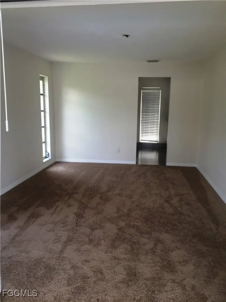 5239 Wisteria Court Cape Coral FL 33904