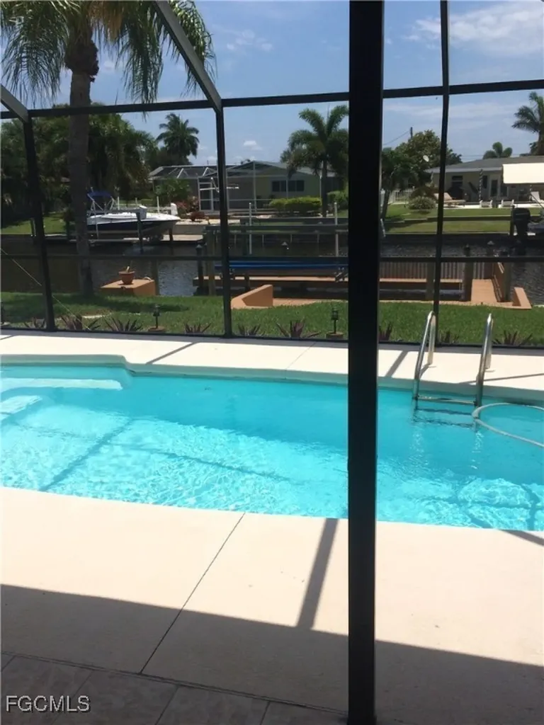 5239 Wisteria Court Cape Coral FL 33904