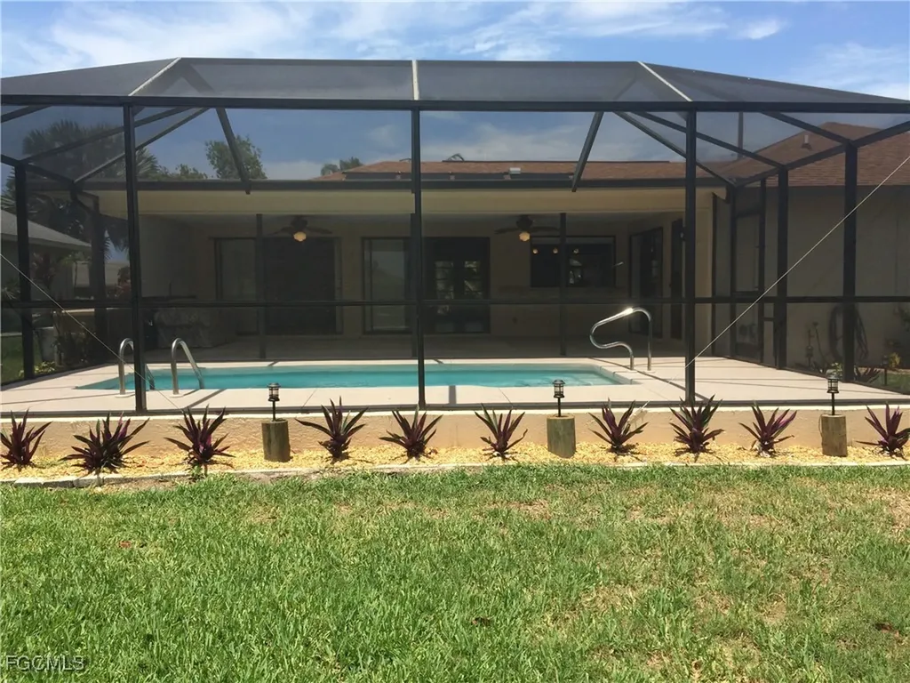 5239 Wisteria Court Cape Coral FL 33904