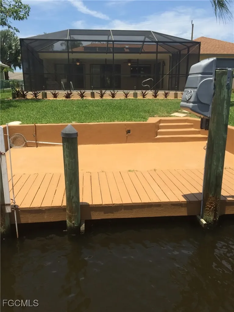 5239 Wisteria Court Cape Coral FL 33904