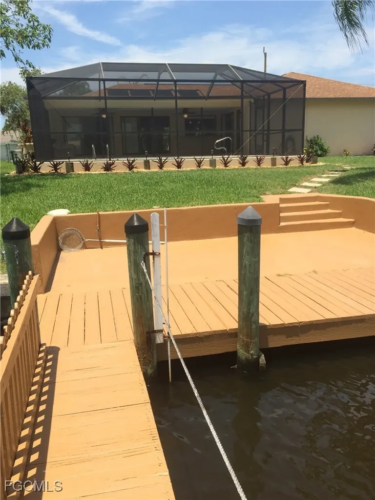 5239 Wisteria Court Cape Coral FL 33904