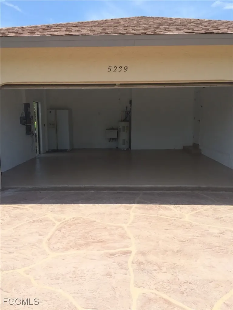 5239 Wisteria Court Cape Coral FL 33904