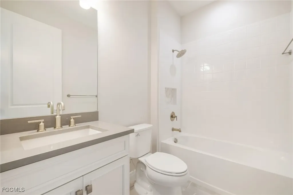 8770 Pigeon Key Fort Myers FL 33908