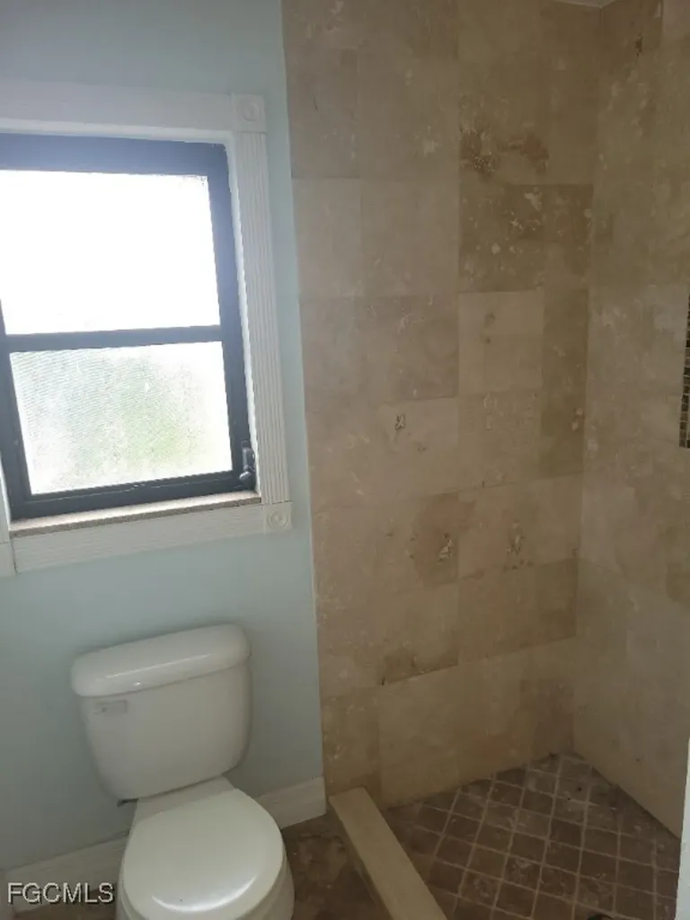 506 SW 28th Place Cape Coral FL 33991