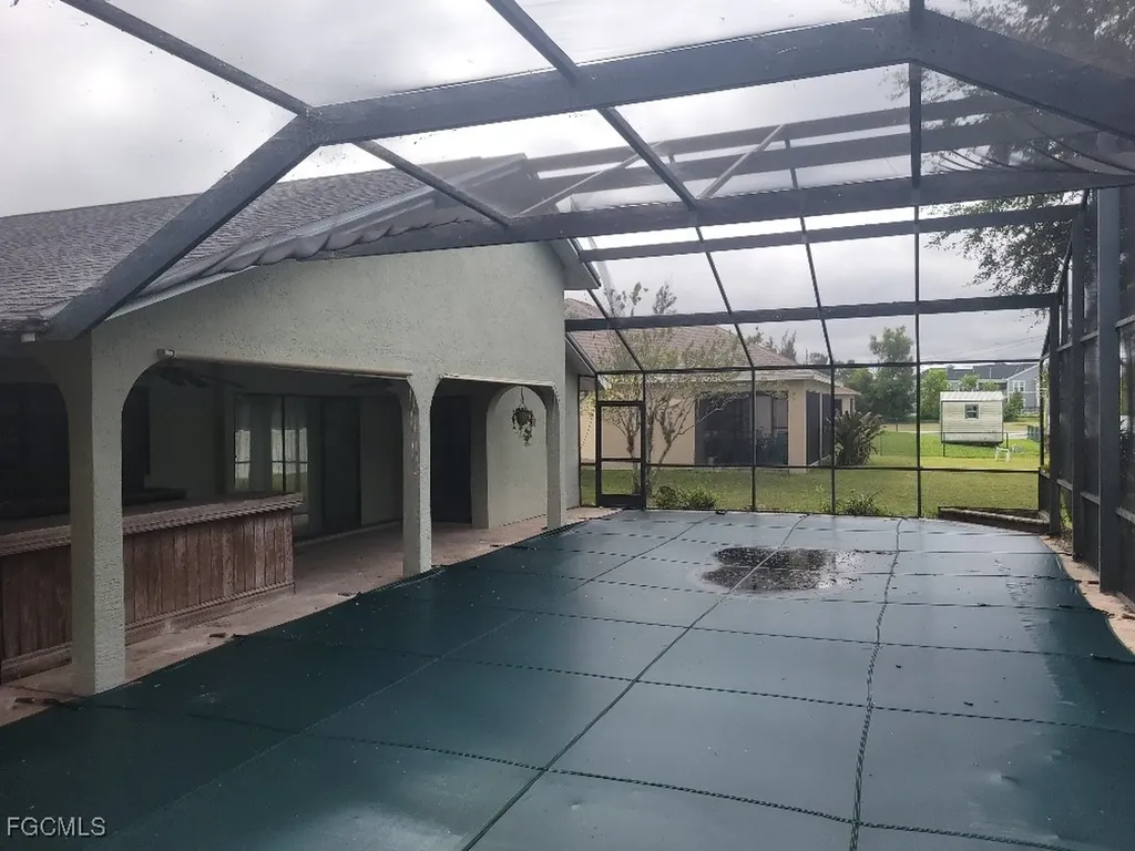 506 SW 28th Place Cape Coral FL 33991