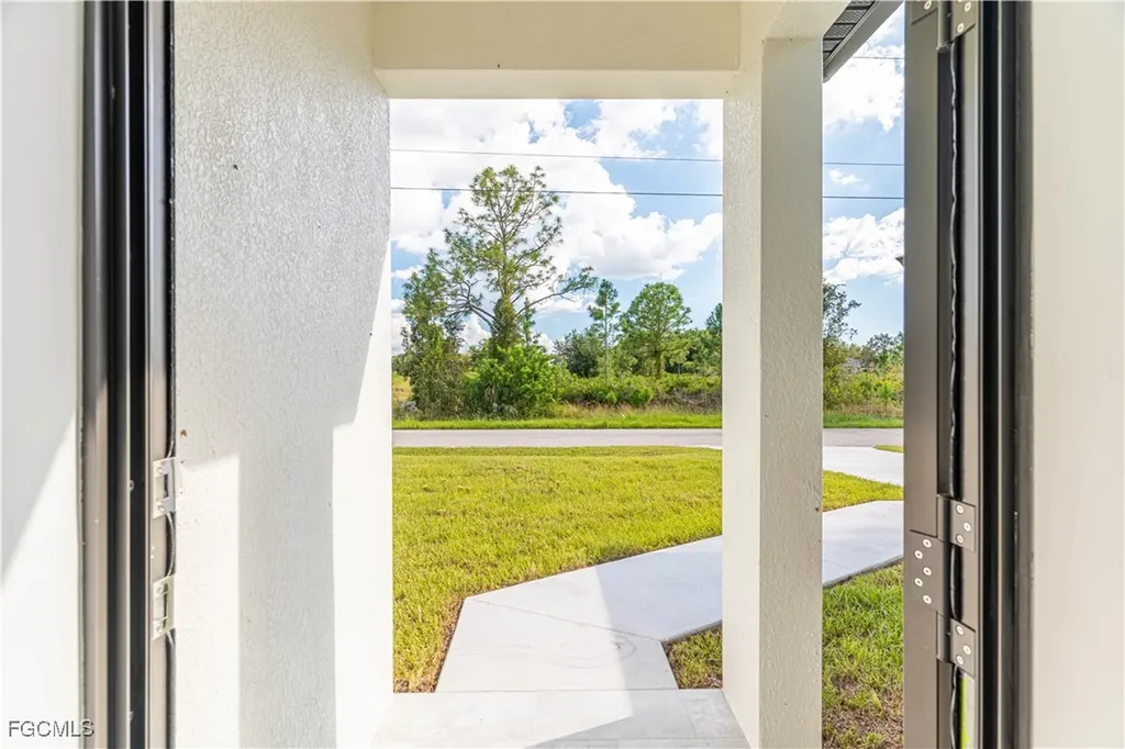 2702 49th Street W Lehigh Acres FL 33971