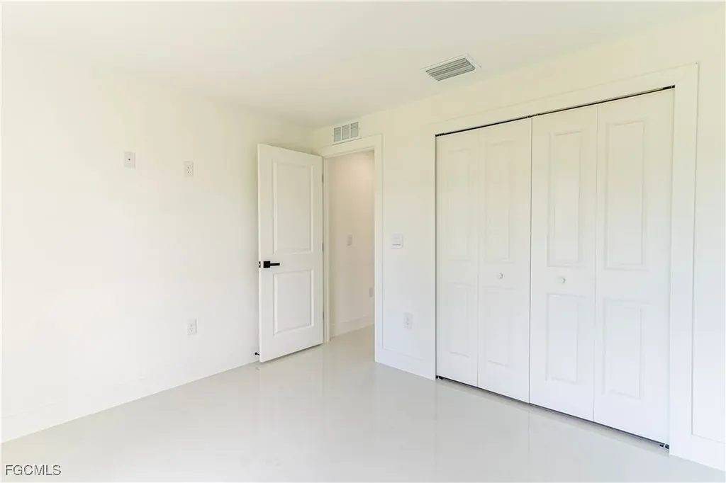 2702 49th Street W Lehigh Acres FL 33971