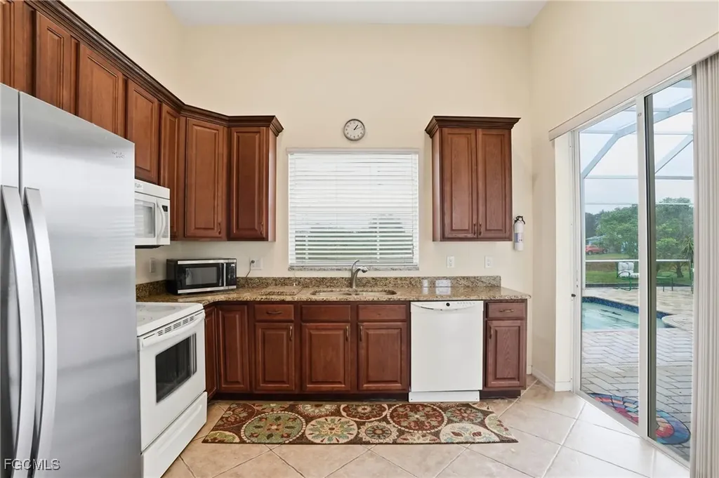 3908 15th Street SW Lehigh Acres FL 33976