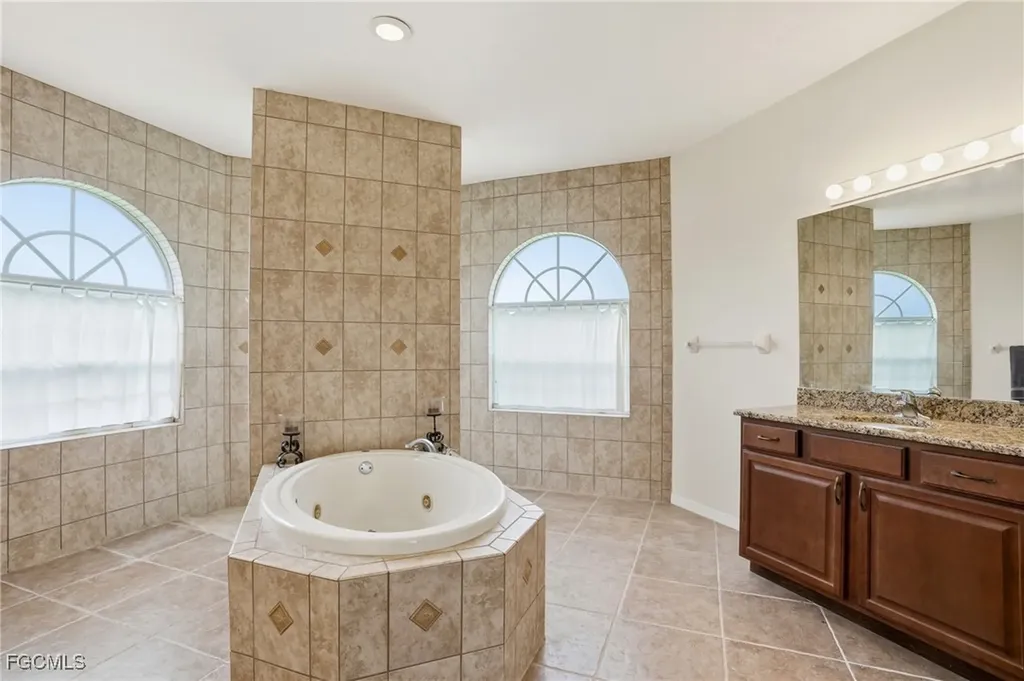 3908 15th Street SW Lehigh Acres FL 33976