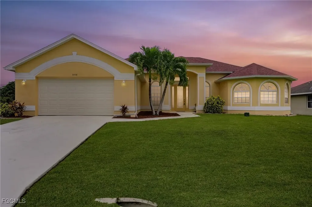 3908 15th Street SW Lehigh Acres FL 33976