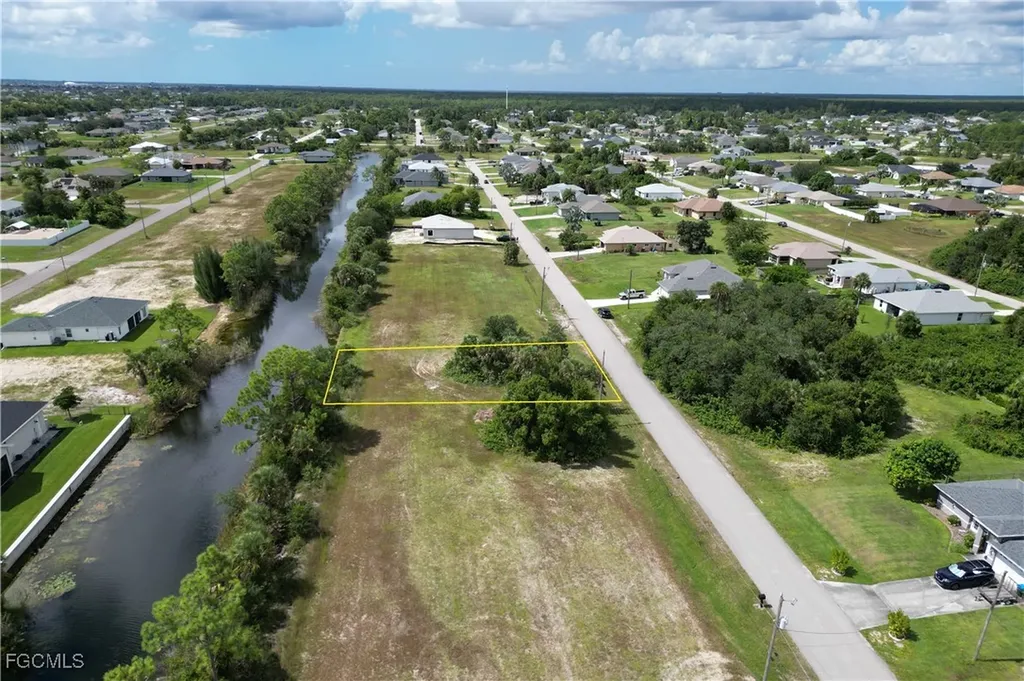 1428 NE 33rd Street Cape Coral FL 33909