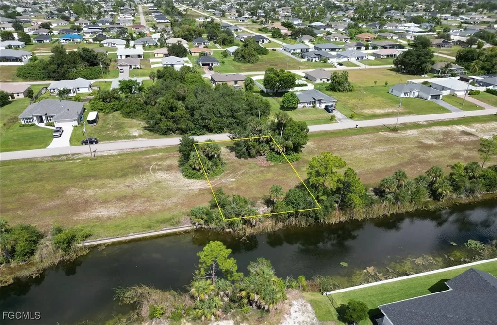 1428 NE 33rd Street Cape Coral FL 33909