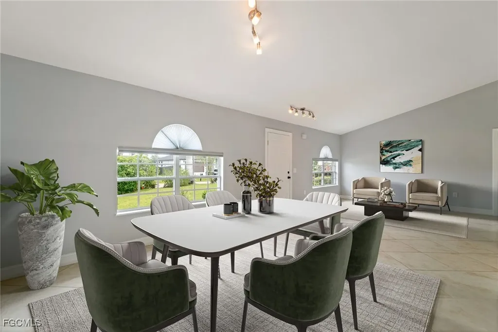 1404 NW 4th Street Cape Coral FL 33993