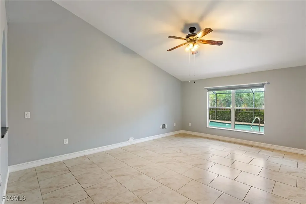 1404 NW 4th Street Cape Coral FL 33993