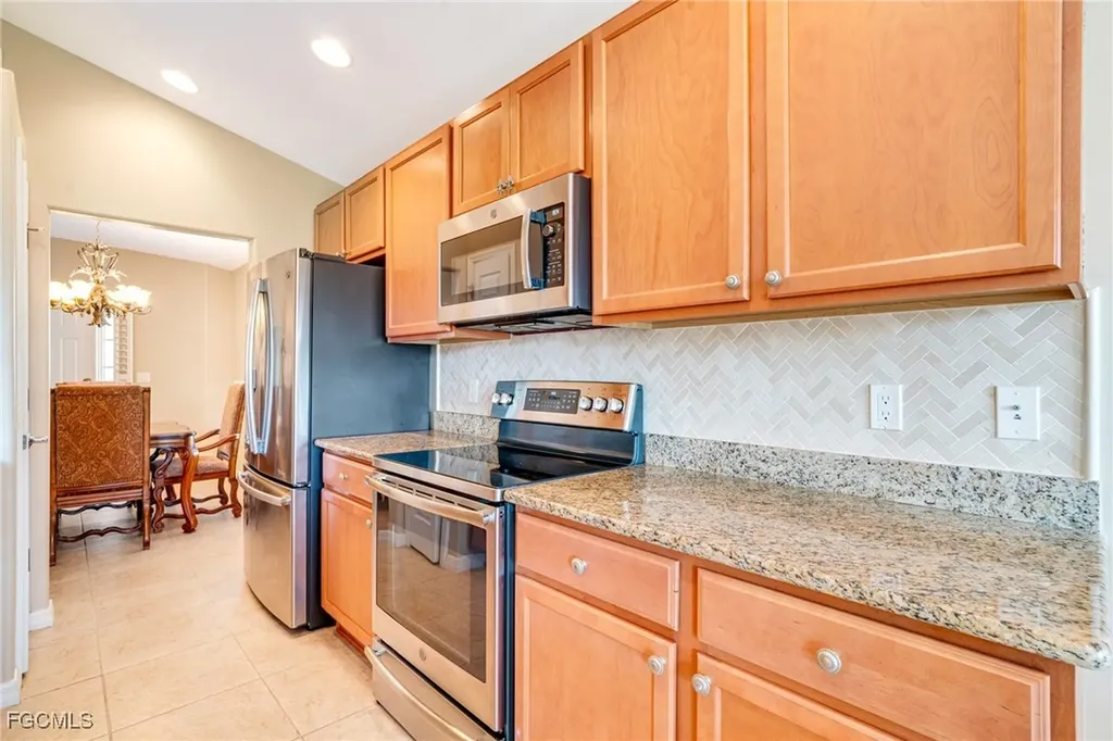 2492 Hopefield Court Cape Coral FL 33991