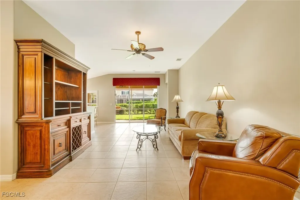 2492 Hopefield Court Cape Coral FL 33991