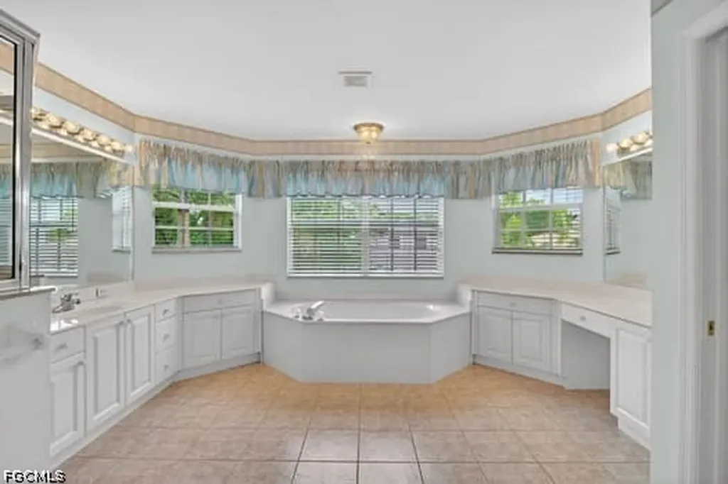 21539 Belhaven Way Estero FL 33928