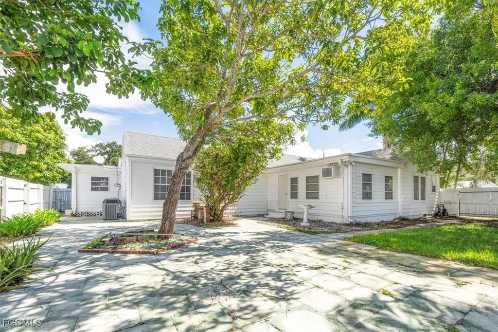 334 E Crescent Drive Clewiston FL 33440
