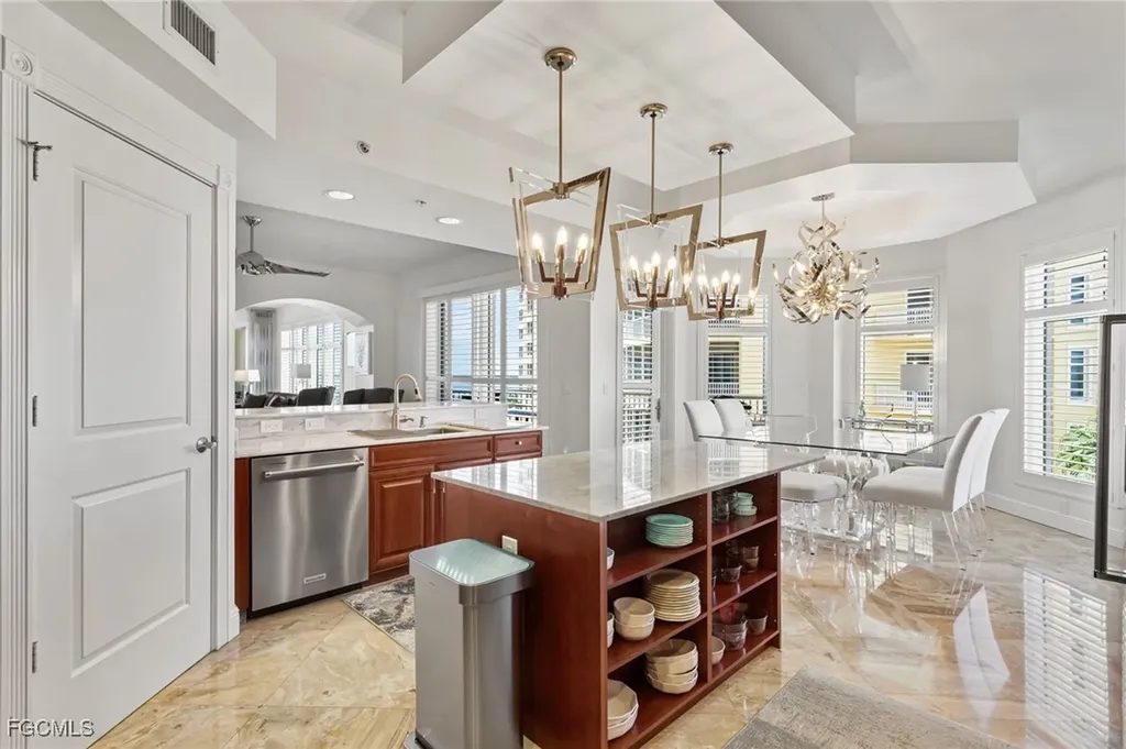 6061 Silver King Boulevard Cape Coral FL 33914