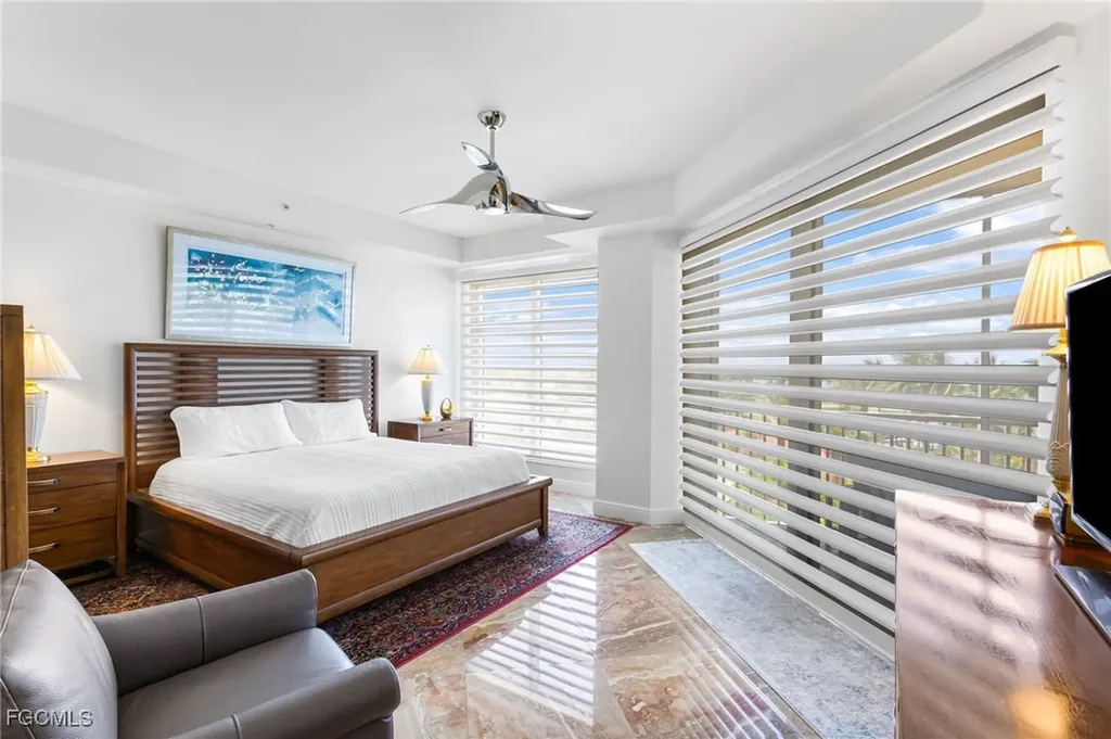 6061 Silver King Boulevard Cape Coral FL 33914