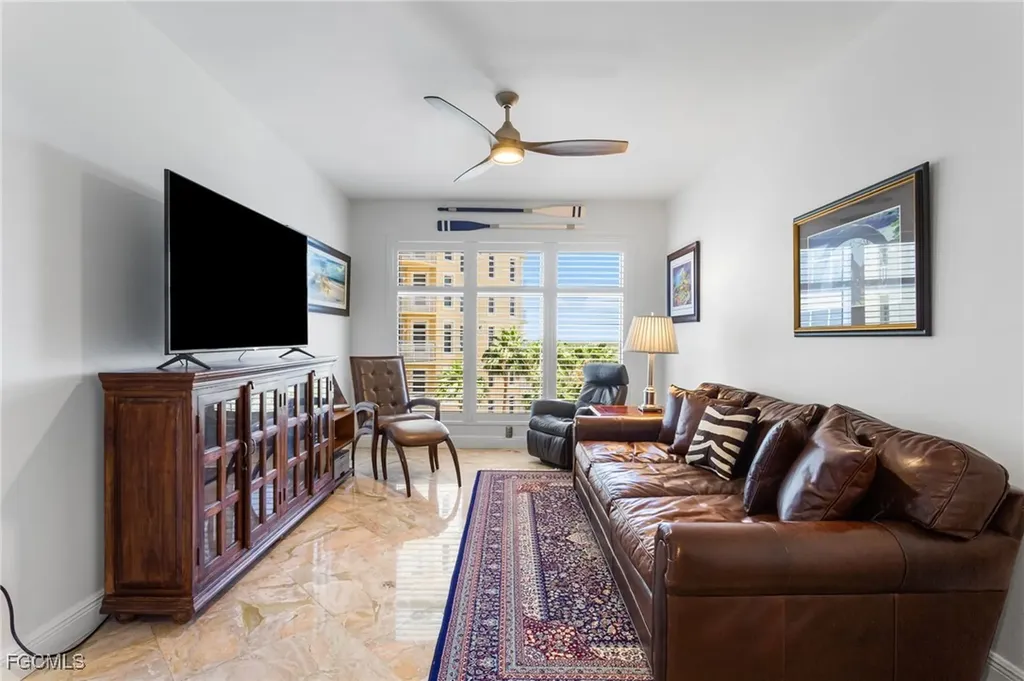 6061 Silver King Boulevard Cape Coral FL 33914