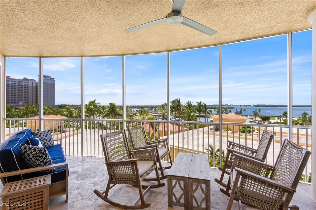 6061 Silver King Boulevard Cape Coral FL 33914