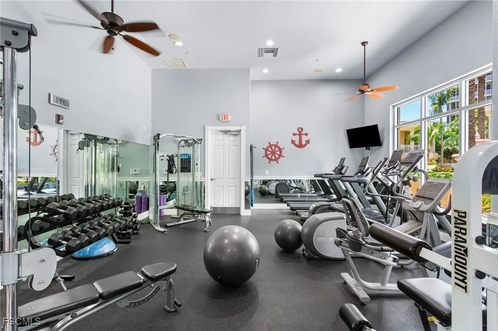 6061 Silver King Boulevard Cape Coral FL 33914