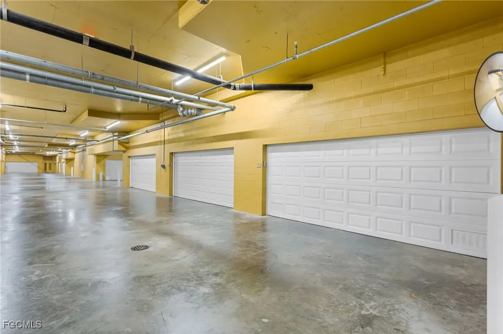 6061 Silver King Boulevard Cape Coral FL 33914