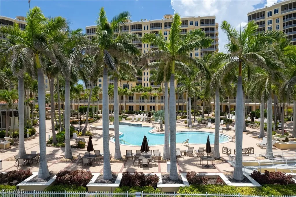 6061 Silver King Boulevard Cape Coral FL 33914