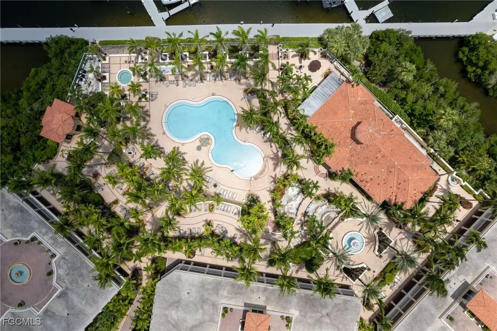 6061 Silver King Boulevard Cape Coral FL 33914