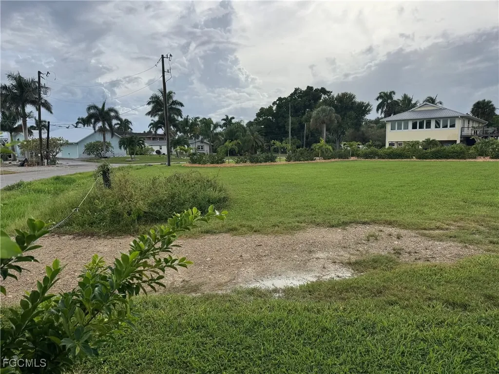 1746 Seafan Circle North Fort Myers FL 33903