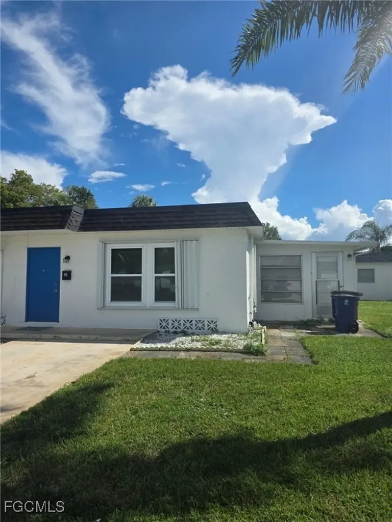 51 Tangerine Court Lehigh Acres FL 33936