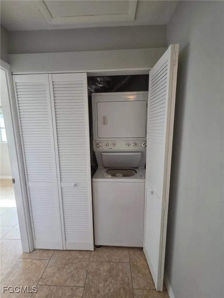 51 Tangerine Court Lehigh Acres FL 33936