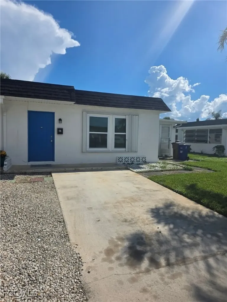 51 Tangerine Court Lehigh Acres FL 33936