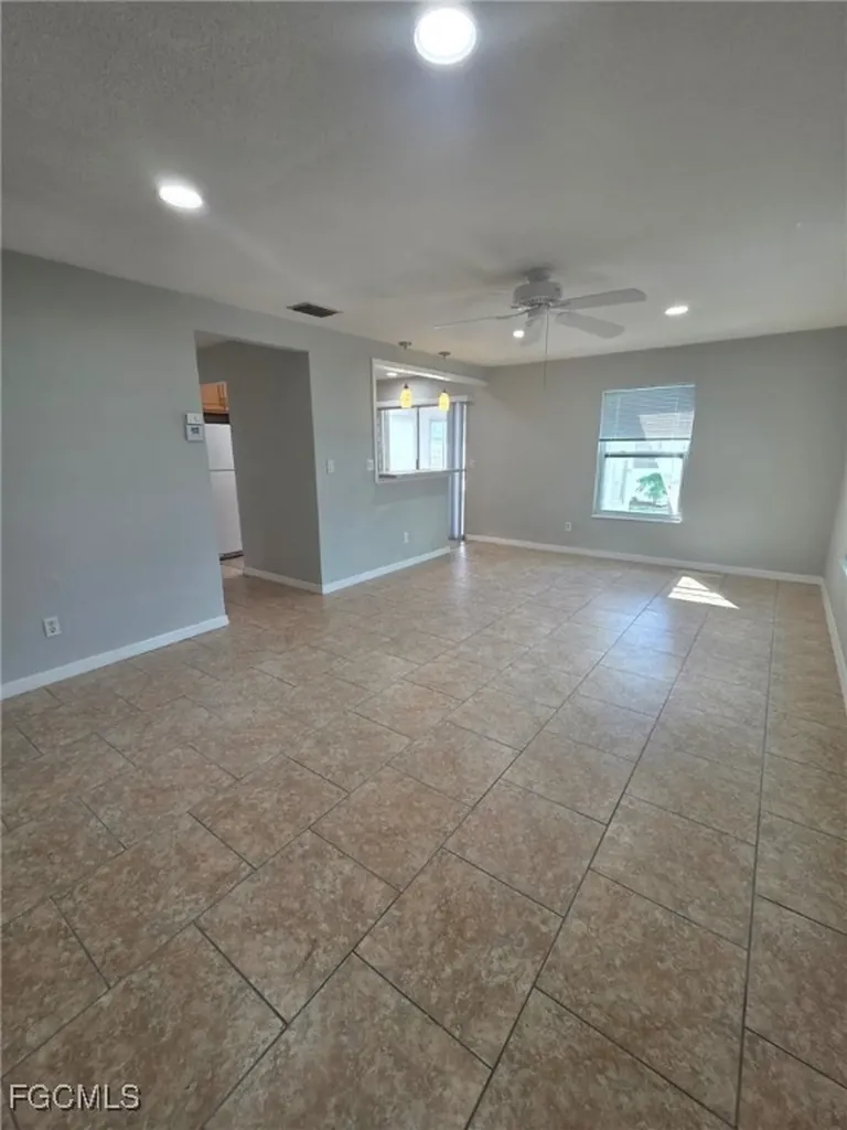 51 Tangerine Court Lehigh Acres FL 33936