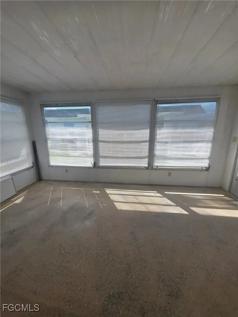 51 Tangerine Court Lehigh Acres FL 33936