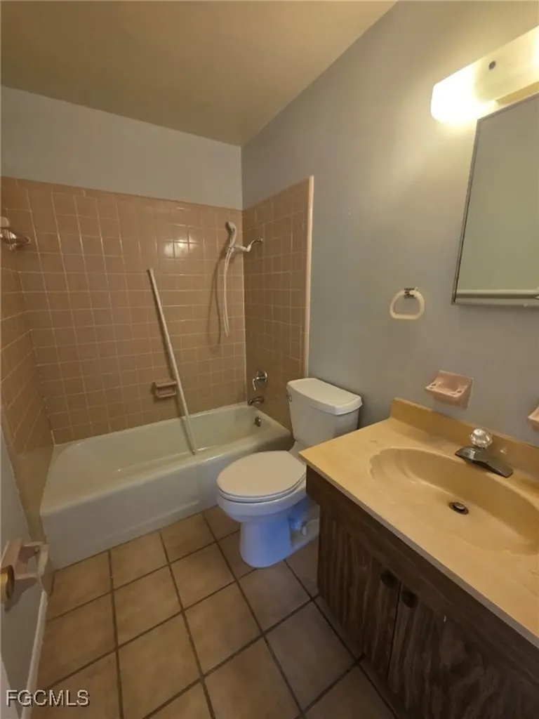 51 Tangerine Court Lehigh Acres FL 33936