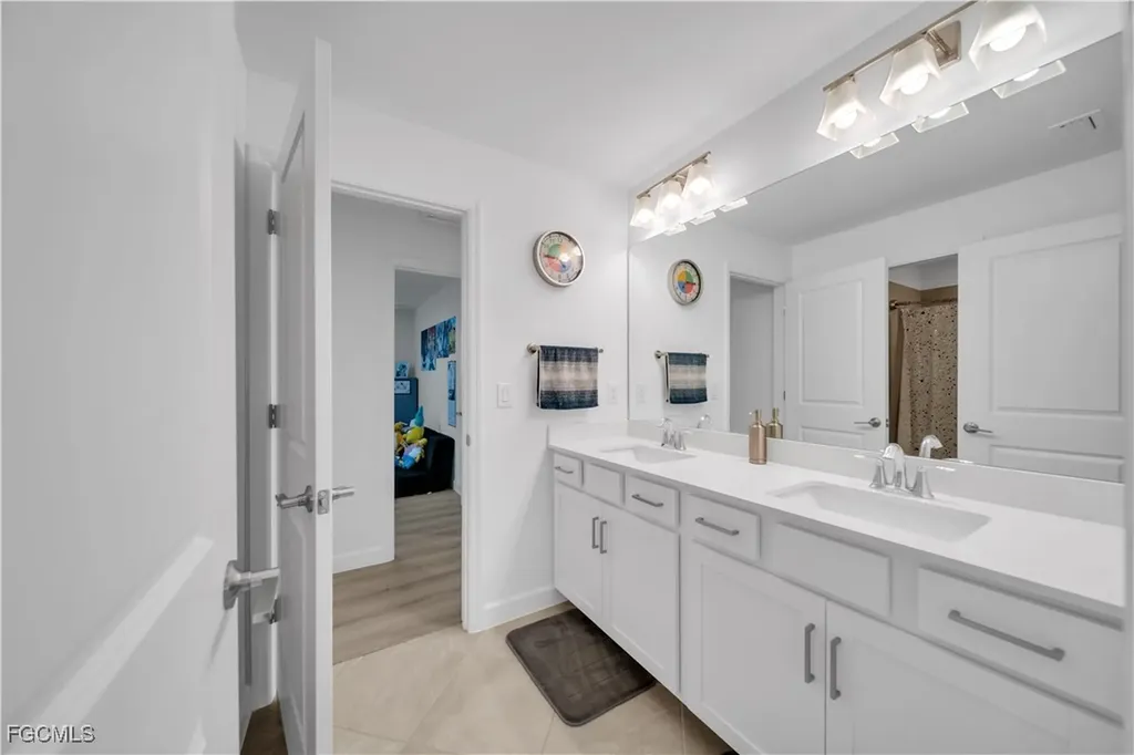 11264 Canopy Loop Fort Myers FL 33913