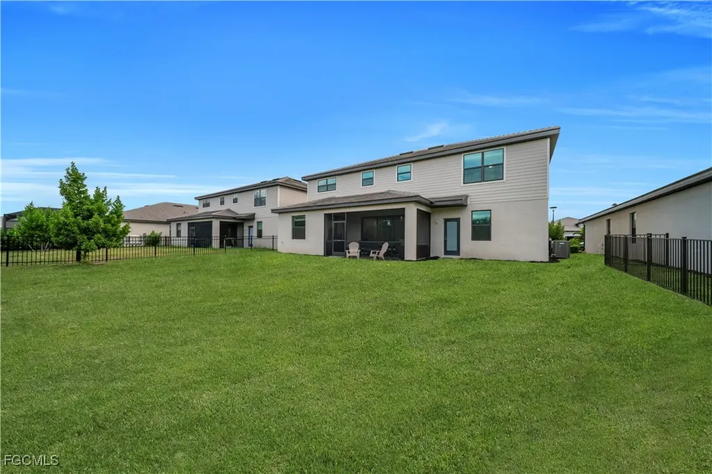 11264 Canopy Loop Fort Myers FL 33913