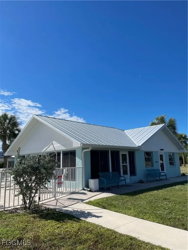 13680 Ovenbird Drive Fort Myers FL 33908