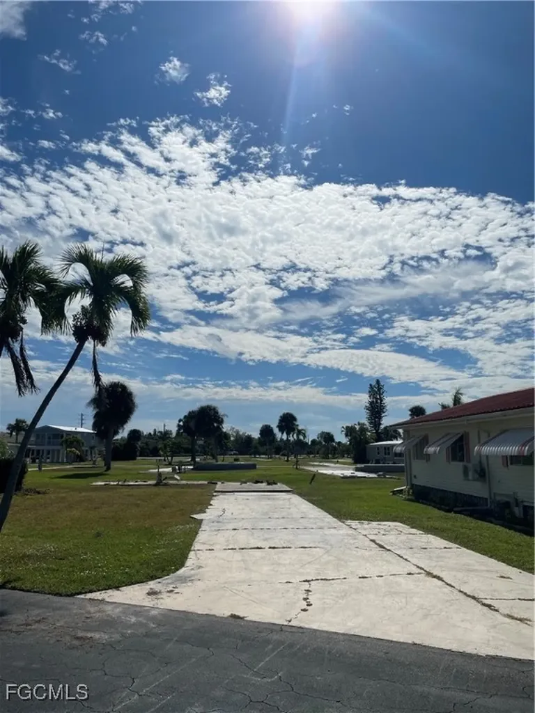 13680 Ovenbird Drive Fort Myers FL 33908