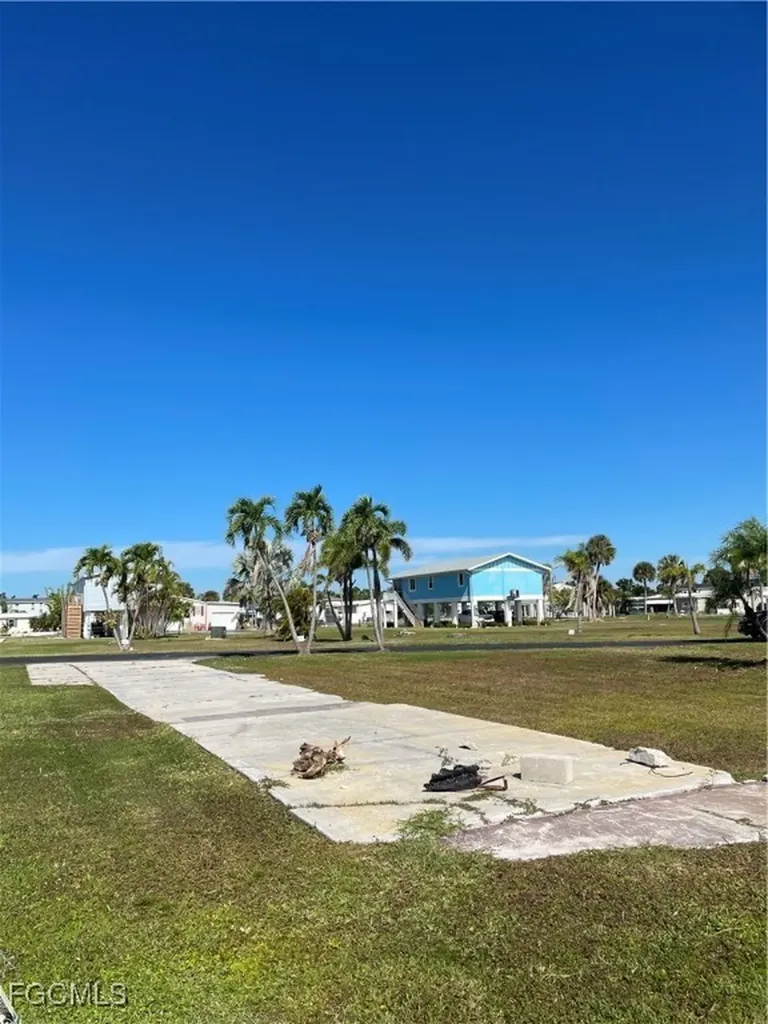 13680 Ovenbird Drive Fort Myers FL 33908