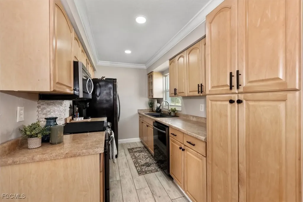 1805 Cornwallis Parkway Cape Coral FL 33904