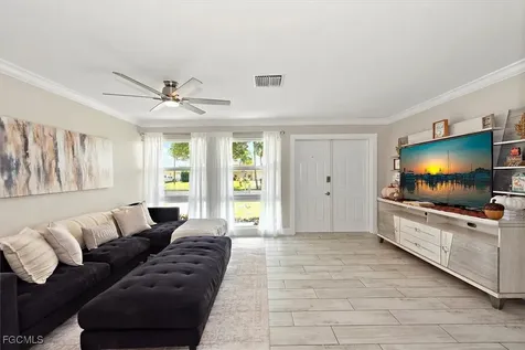 1805 Cornwallis Parkway Cape Coral FL 33904