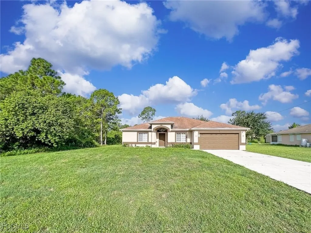 505 Palmetto Avenue Lehigh Acres FL 33972