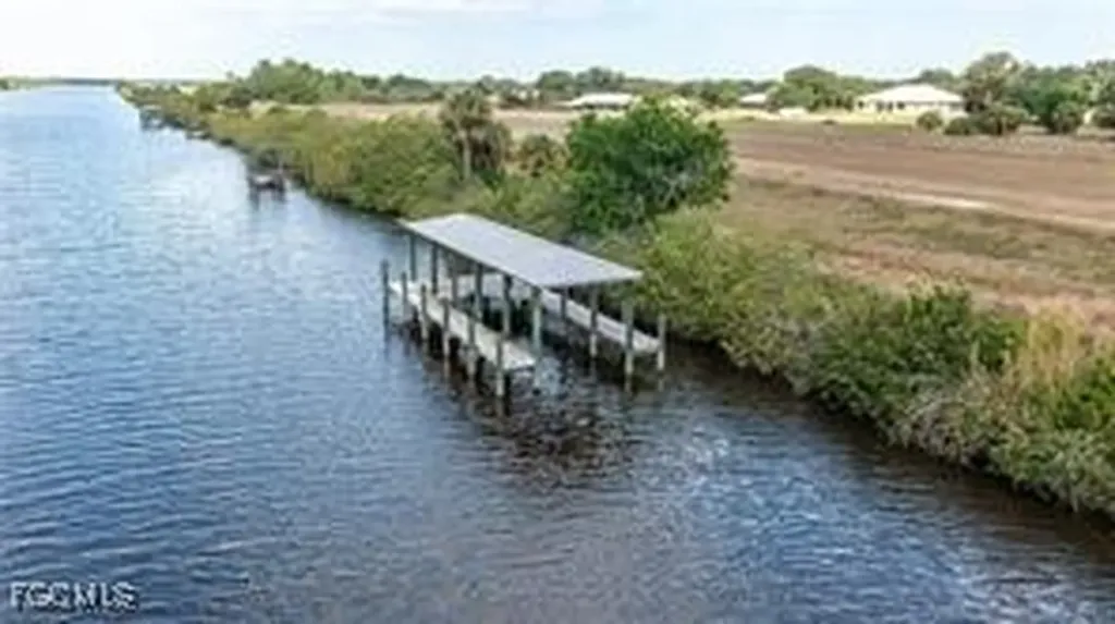 1589 Frontier Circle Labelle FL 33935