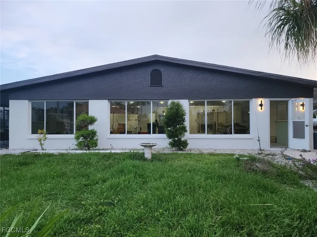 106 Sinclair Street SE Port Charlotte FL 33952