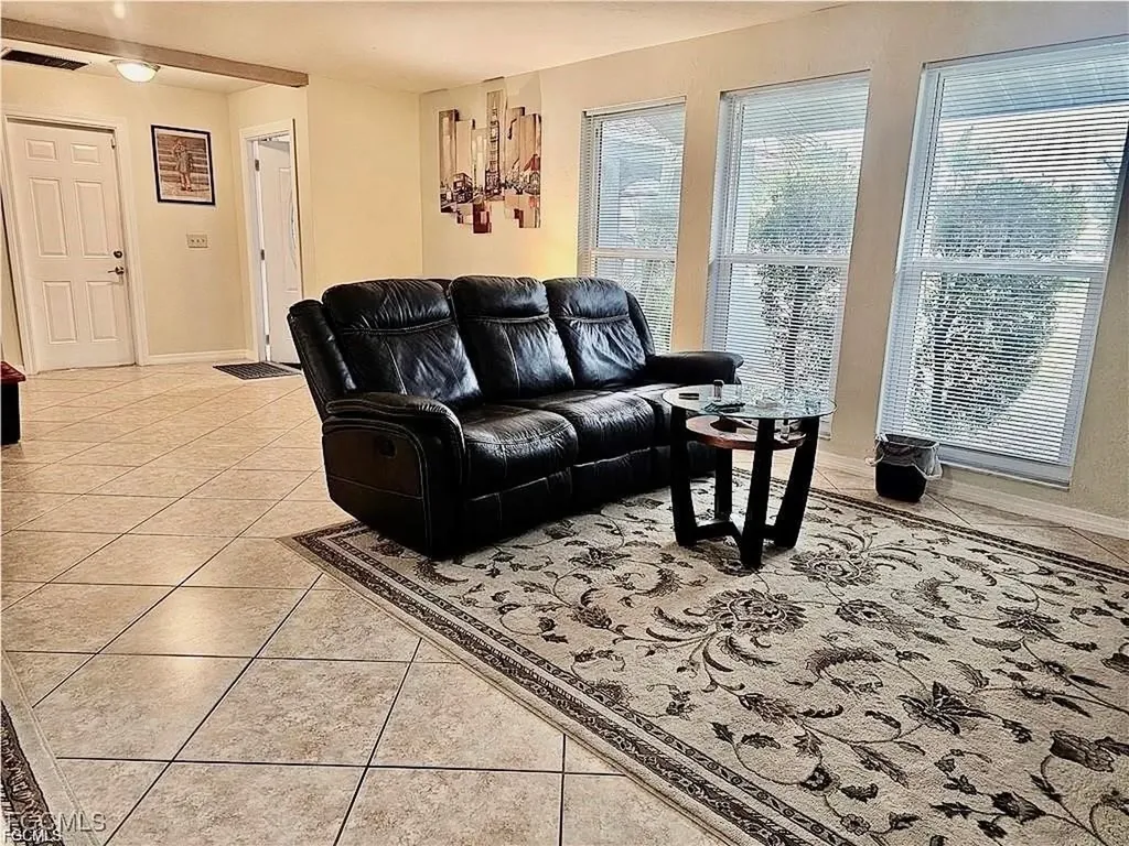 124 SE 31st Street Cape Coral FL 33904