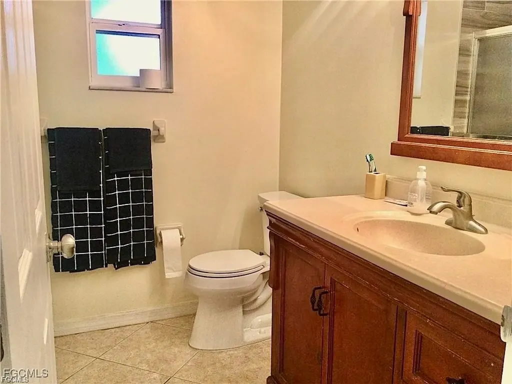 124 SE 31st Street Cape Coral FL 33904