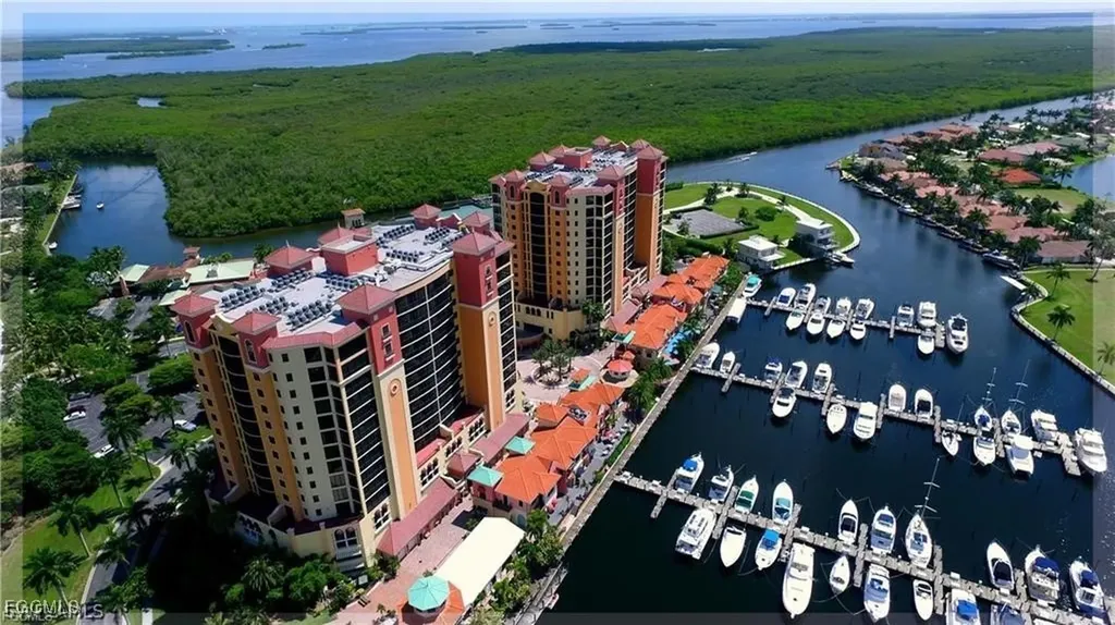 124 SE 31st Street Cape Coral FL 33904